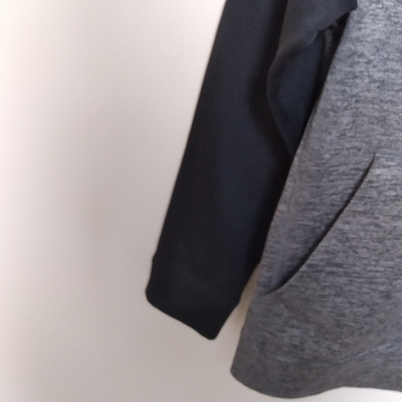 Adidas Team Issue Gray and Black Climawarm Fleece Lined Hoodie Size Medium - Picture 4 of 12